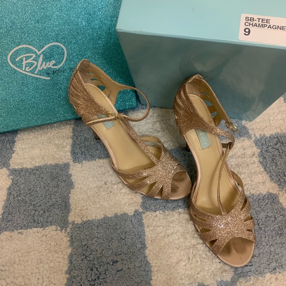 Bestest Johnson glittery champagne wedding heels